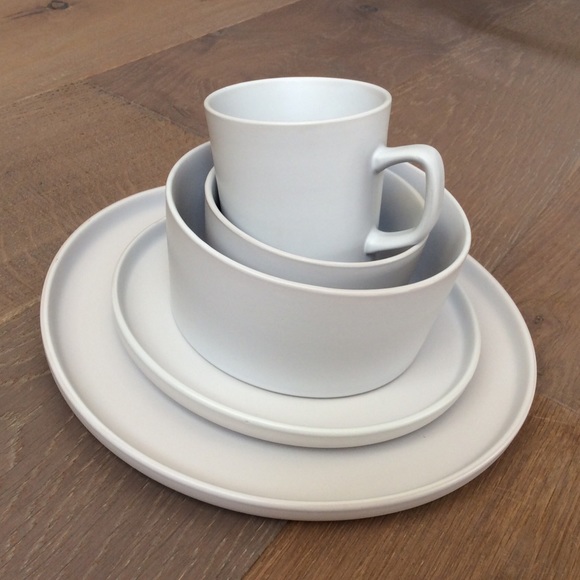 New 5 pcs Set Stoneware Luxmatte Dinnerware plate - Picture 10 of 14